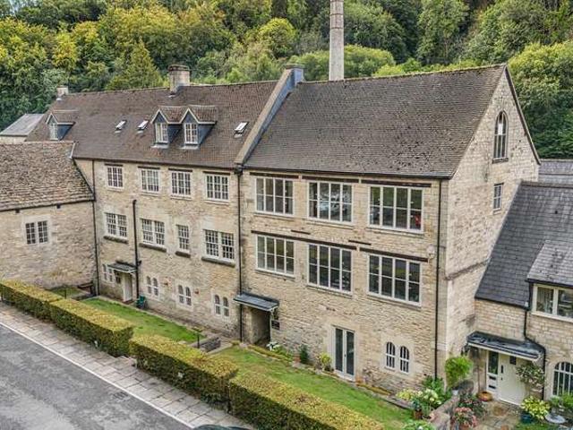 Apartment for sale in Minchinhampton, School House