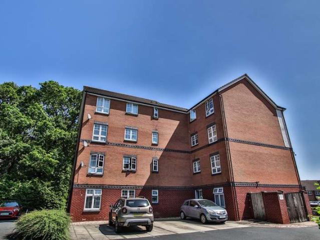 Apartment for sale in The Ronkswood, Worcestershire