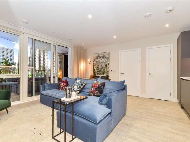 Apartment for sale in Dagenham, Greater London