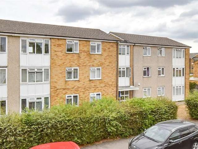 Apartment for sale in Wickford