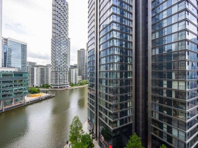Apartment for sale in Isle Of Dogs, Greater London