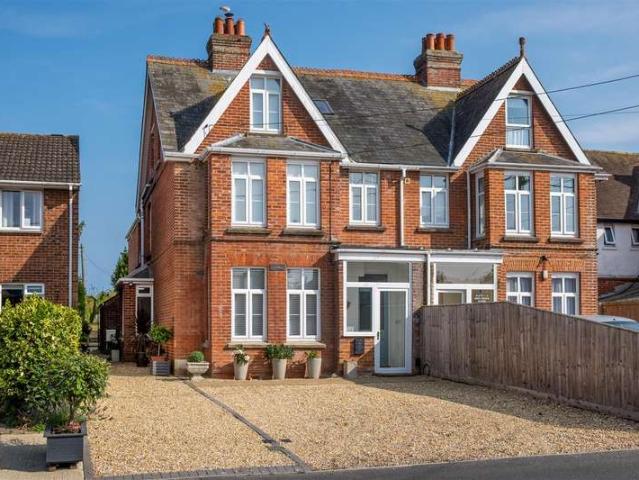 Apartment for sale in Totland, Isle Of Wight
