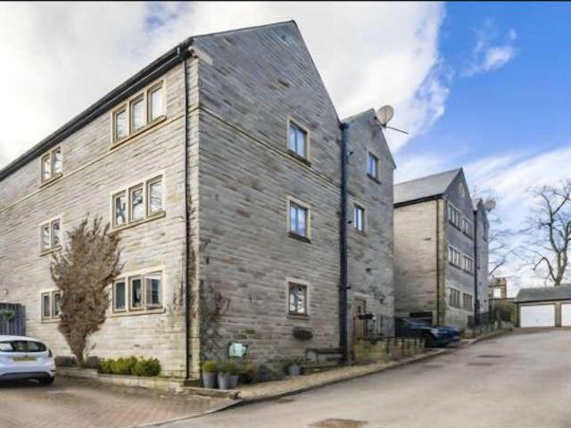 Apartment for sale in Broad Folds, Bradford