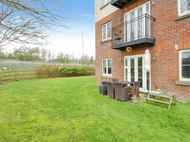 Apartment for rent in Myrke, Slough