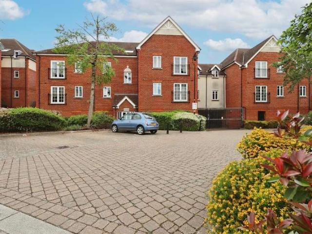 Apartment for sale in King's Walden, Hertfordshire