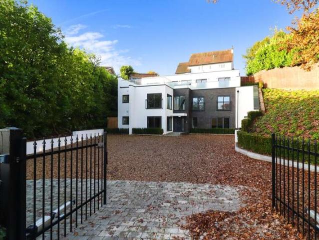 Apartment for sale in Gerrards Cross, Tatling End