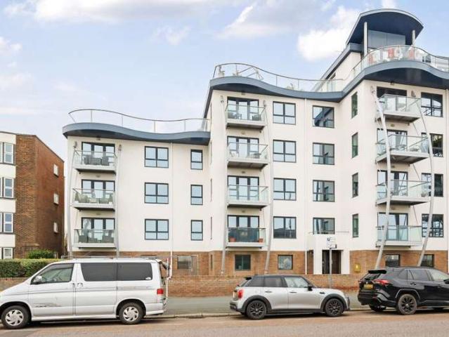 Apartment for sale in Clapham, West Sussex