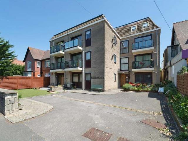 Apartment for sale in Weston-super-mare, North Somerset