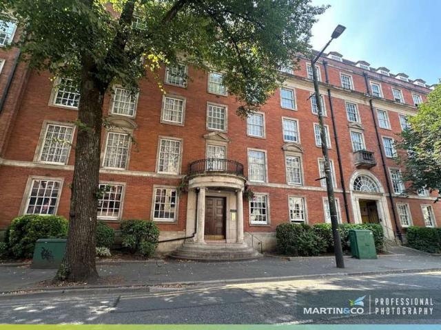 Apartment for sale in Castle Quarter, Falcon Lodge