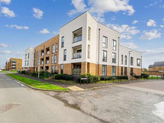 Apartment for sale in Locking Parklands, Locking