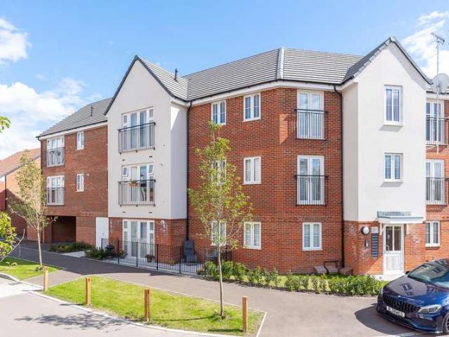 Apartment for sale in Colliers End, Hertfordshire