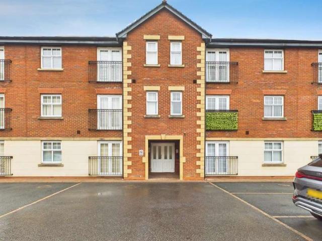 Apartment for sale in Haydock, St Helens