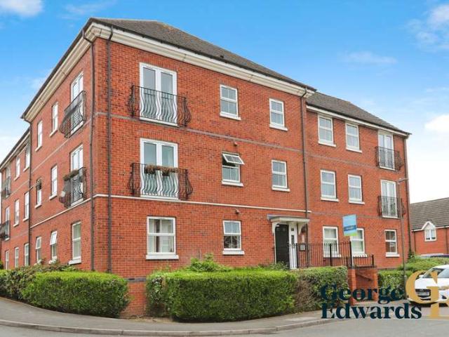 Apartment for sale in Swadlincote, South Derbyshire