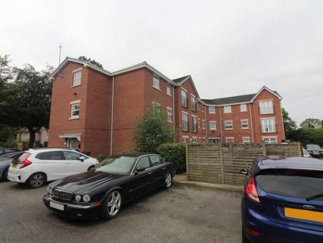 Apartment for sale in Lowton St Mary's, Wigan