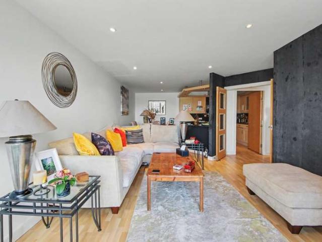Apartment for sale in Salford Quays, Salford