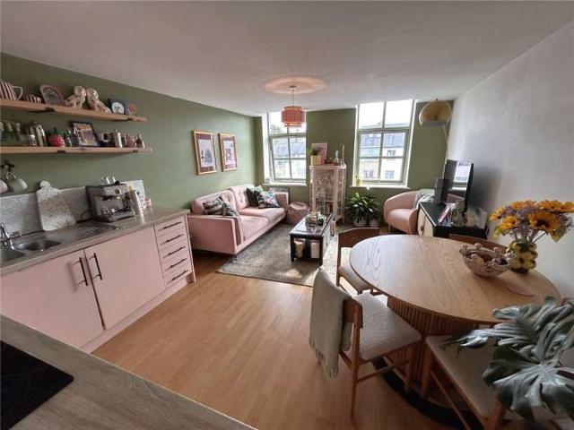 Apartment for sale in West Yorkshire