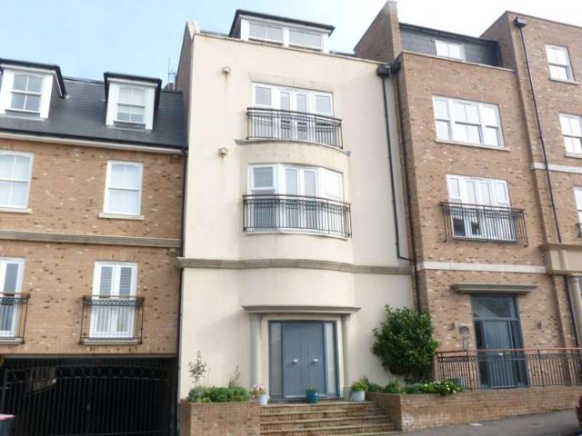 Apartment for sale in Upton, Thanet