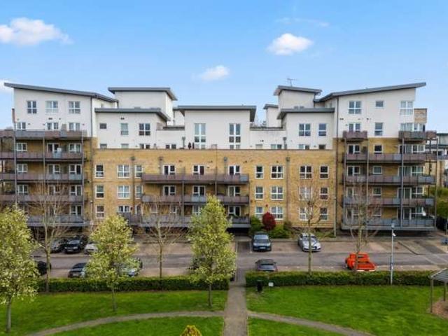 Apartment for sale in Holywell Estate, North Watford
