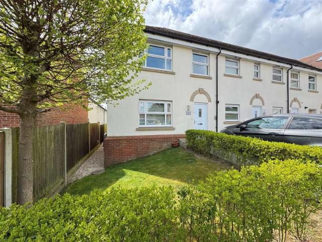 Apartment for sale in Barling, Essex