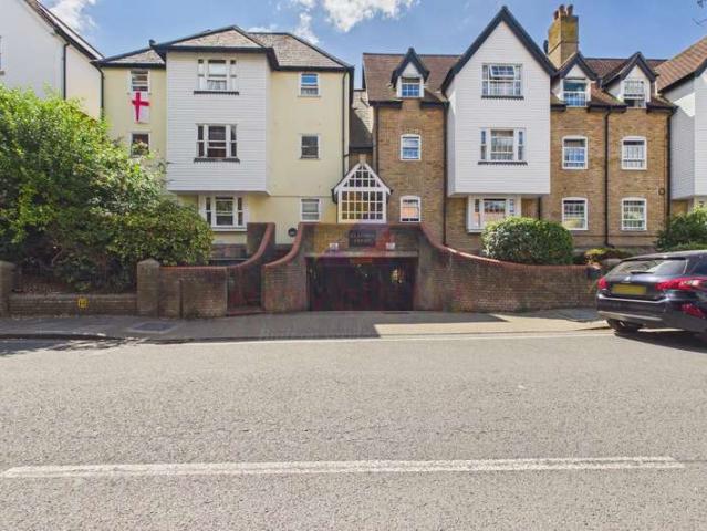 Apartment for sale in Fordham Heath, Essex