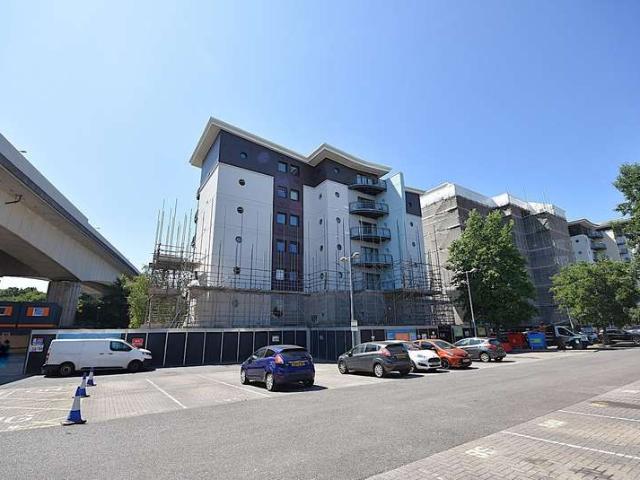 Apartment for sale in Cardiff International Sports Village, Falcon Lodge