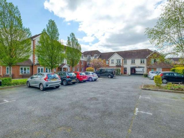 Apartment for sale in Shirley, West Midlands