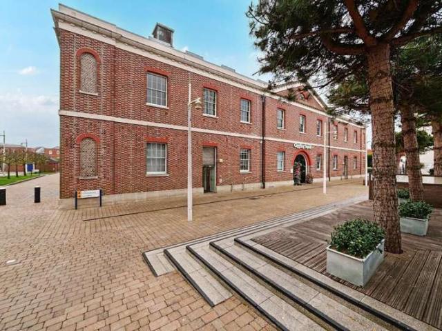 Apartment for sale in Portsea, City Of Portsmouth