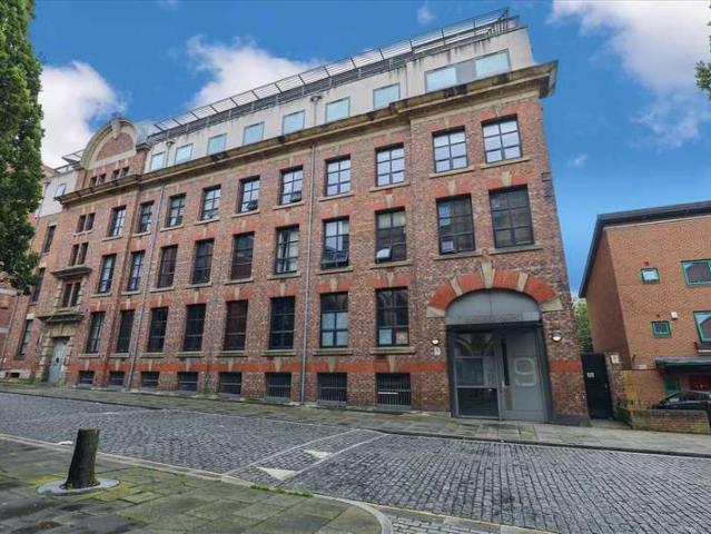 Apartment for sale in Chinatown, Calderstones