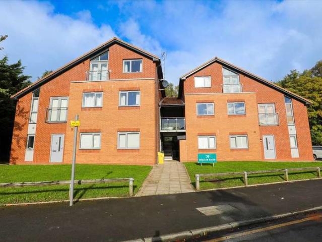 Apartment for sale in West Timperley, Trafford