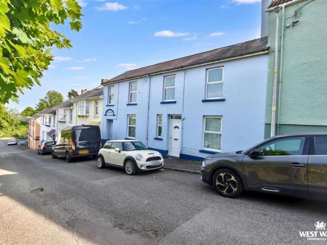 Apartment for sale in Milford Haven, Wales