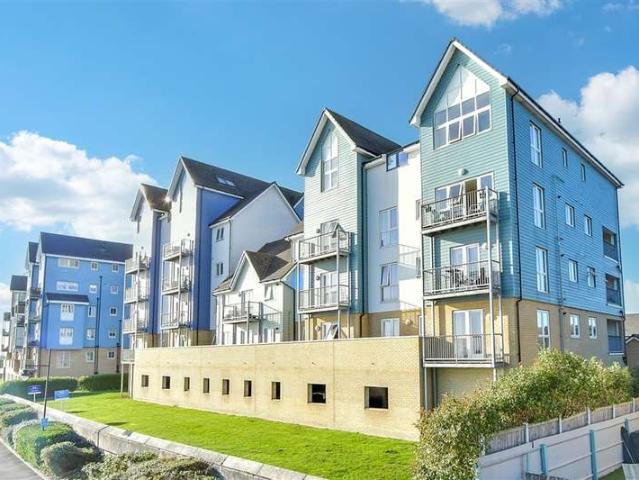 Apartment for sale in St. Marys Island, Gillingham