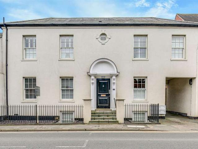 Apartment for sale in The Butts, Kent