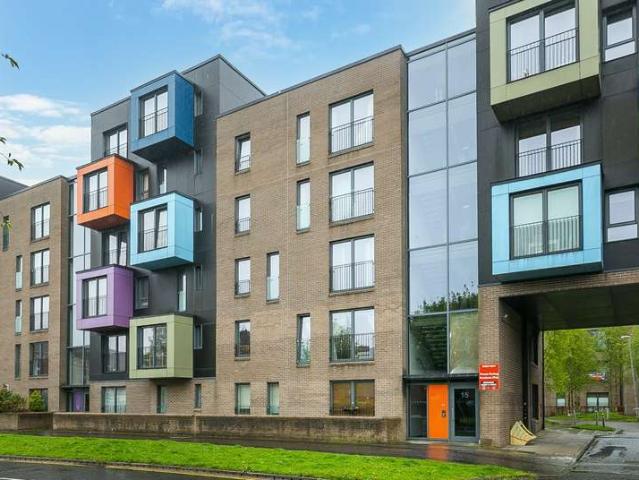 Apartment for sale in Govan, Scotland