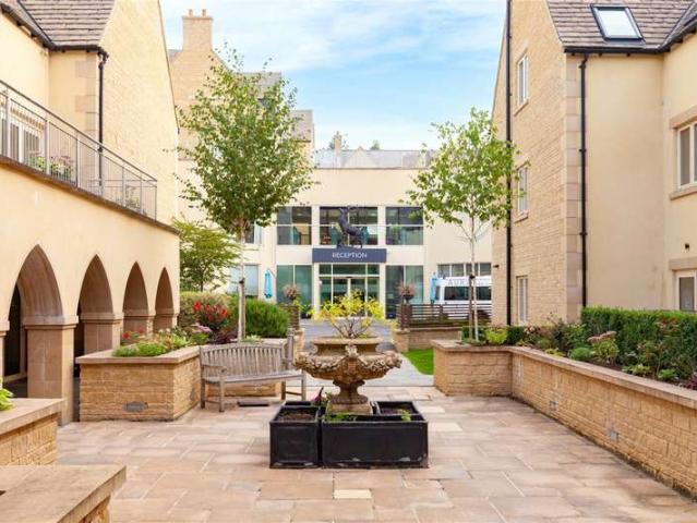 Apartment for sale in Fossebridge, Gloucestershire