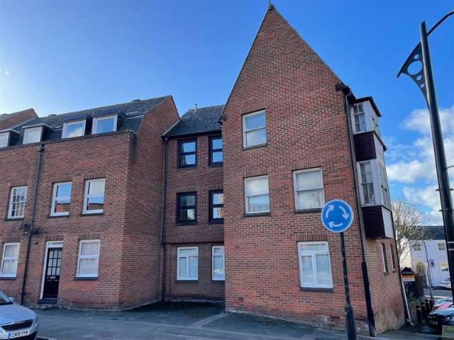 Apartment for sale in Milton Keynes