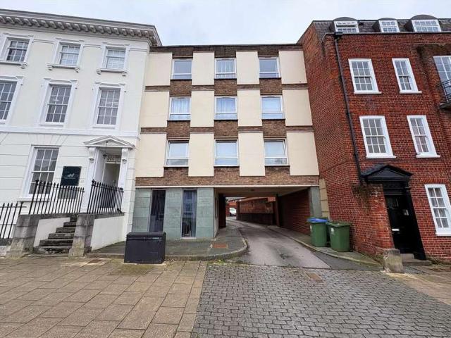 Apartment for sale in Wallington, Fareham