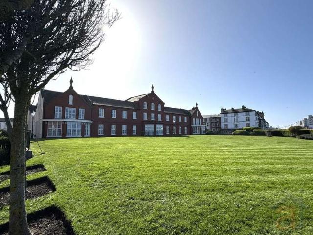 Apartment for sale in Meols Cop, Southport
