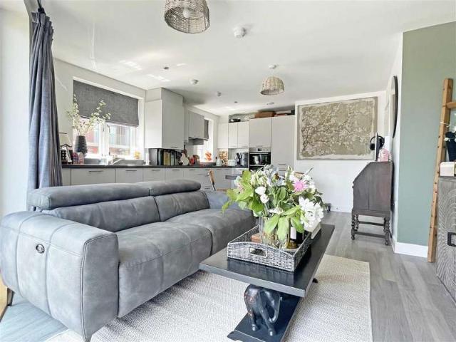 Apartment for sale in Moulsham, Chelmsford