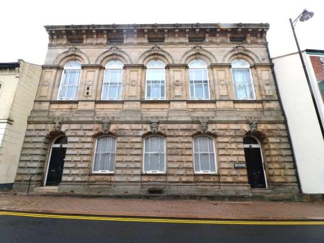 Apartment for sale in Dixons Green, West Midlands