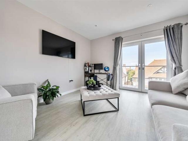 Apartment for sale in Oxenden, The Bridge