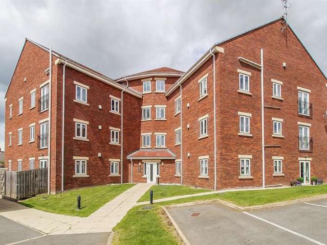 Apartment for sale in Gawthorpe, West Yorkshire