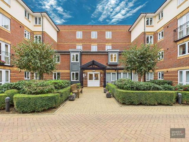 Apartment for sale in Batchworth