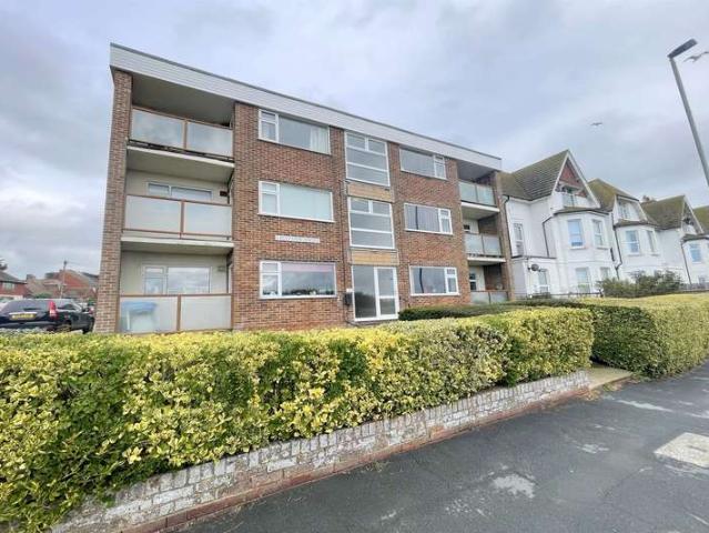 Apartment for rent in Seaford, Iford