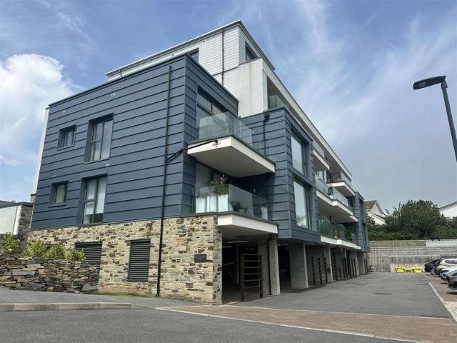 Apartment for sale in St. Austell Bay, Cornwall