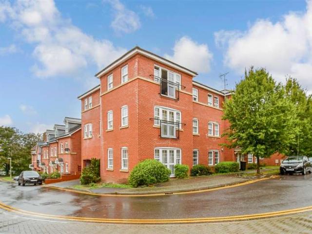 Apartment for sale in Martyrs Field, The Bridge