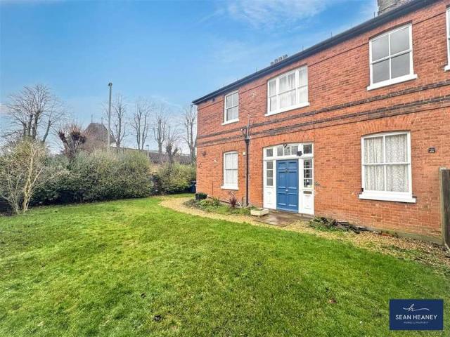 Apartment for sale in London Borough of Barnet, Greater London