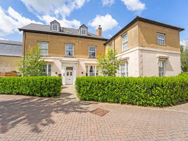 Apartment for sale in Black Bourton, Oxfordshire