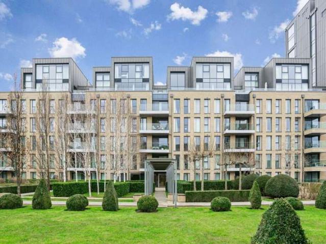Apartment for sale in Fulham, Greater London