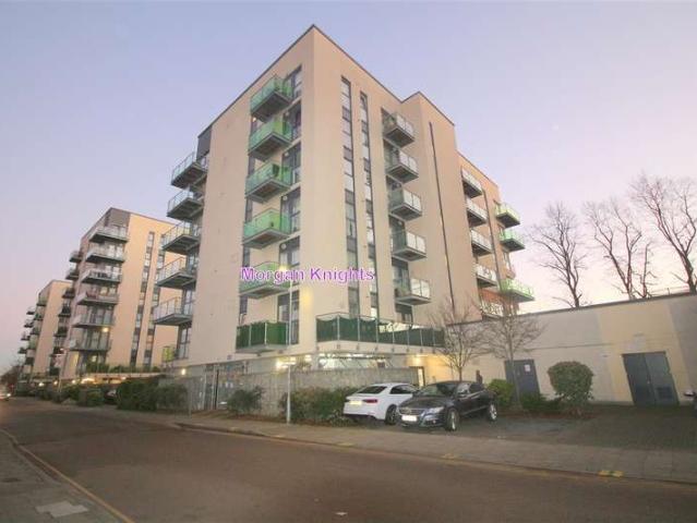 Apartment for sale in Dagenham, Becontree