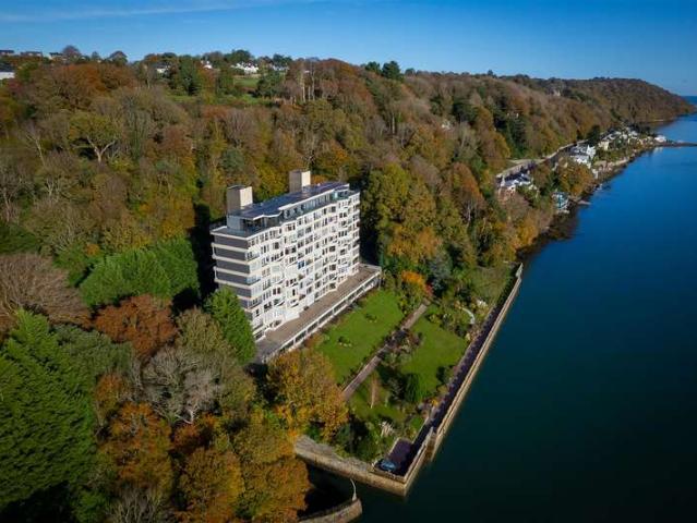 Apartment for sale in Menai Bridge, Wales